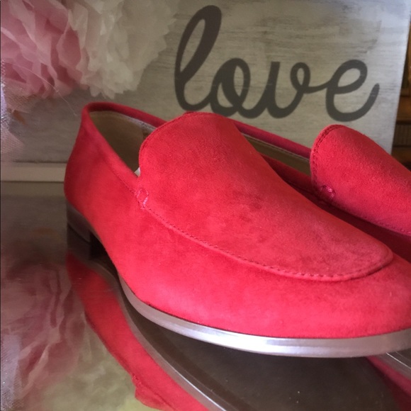 Banana Republic RED Loafers NWOT - never worn - Picture 2 of 5